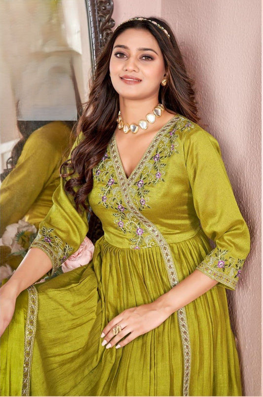 Green Vichitra Silk Embroidered Kurti Pant Set