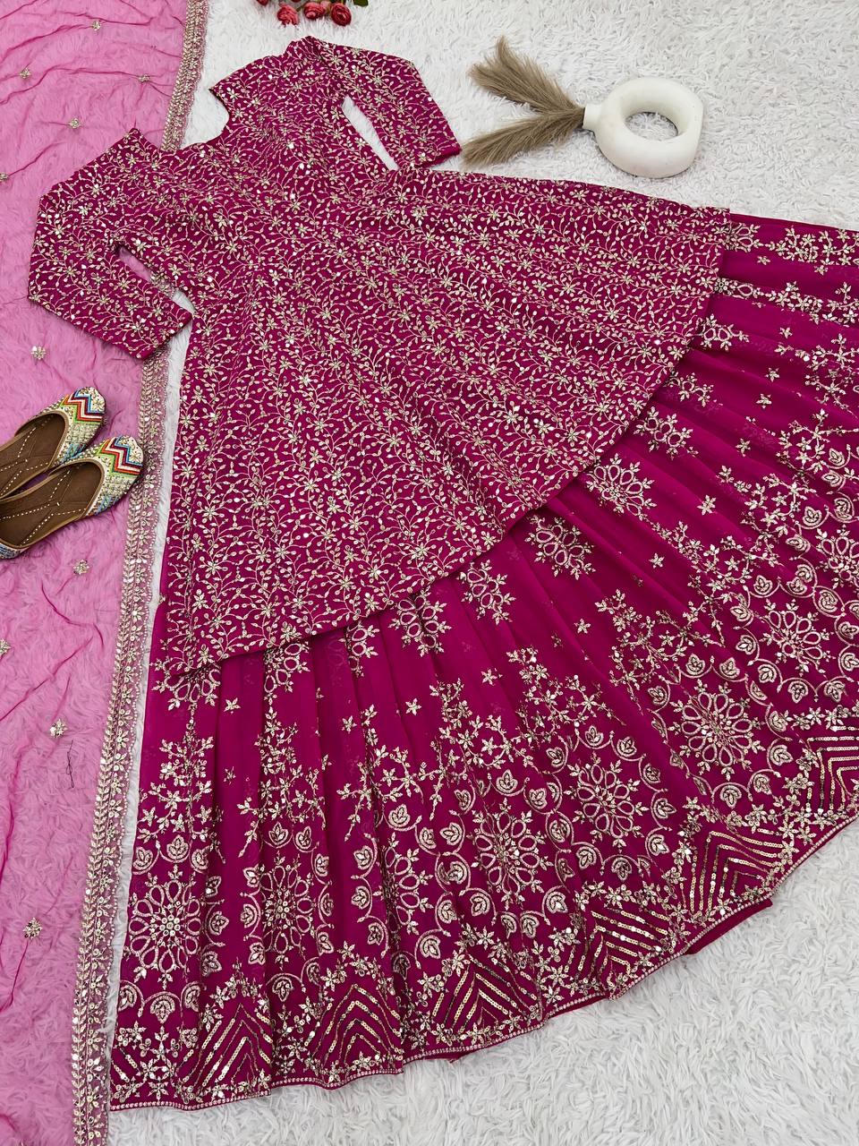 Festive Wear Elegent Pink Lehenga With Top
