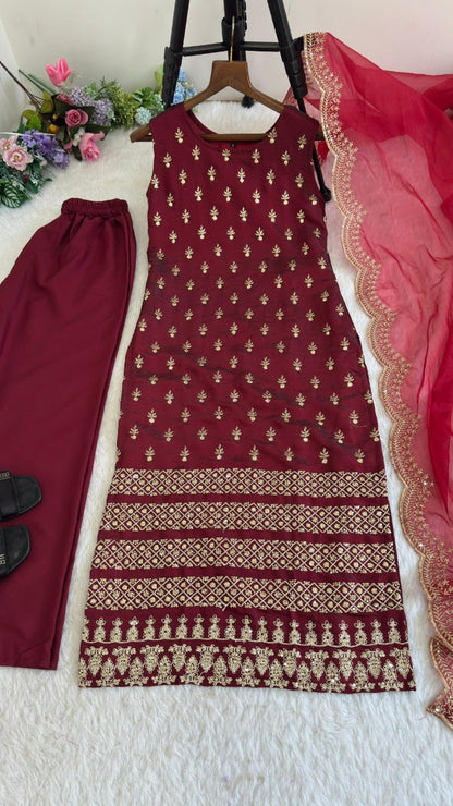 Luxury Maroon Kurta Set with Intricate Embroidery for Wedding And Festive Wear