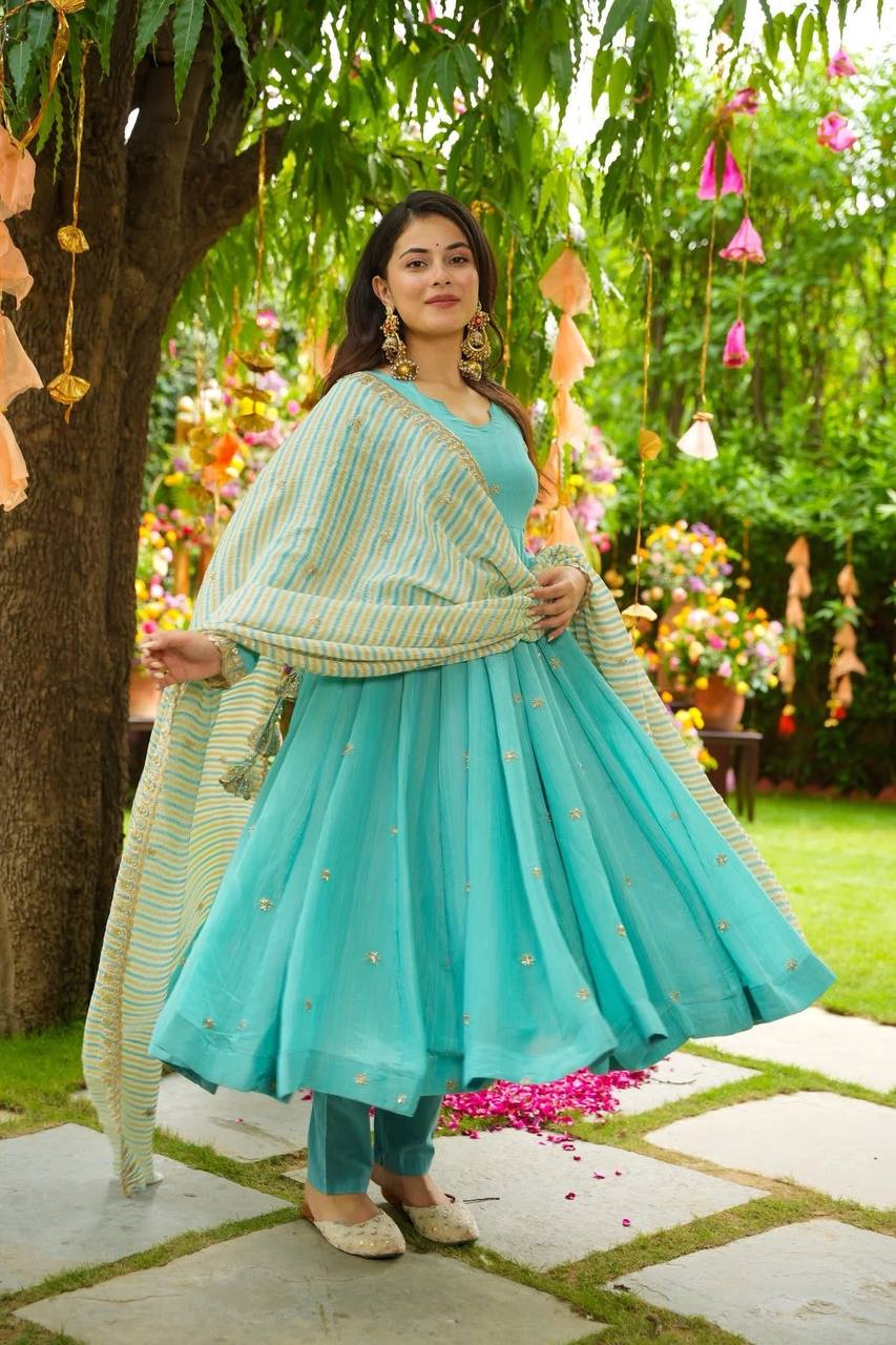 Chanderi Blend Turquoise Blue Kurta Set with Elegant Stripe Dupatta