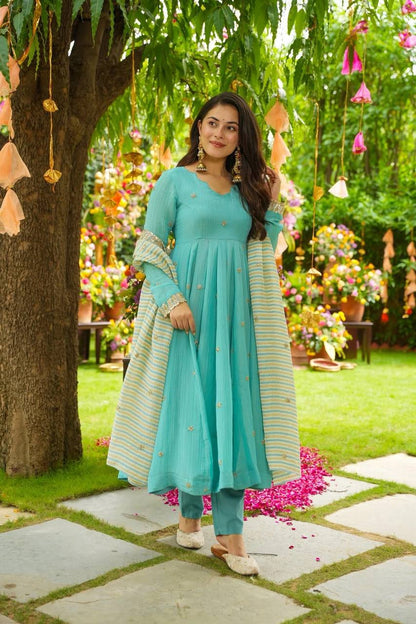 Chanderi Blend Turquoise Blue Kurta Set with Elegant Stripe Dupatta