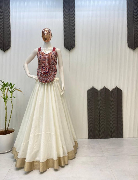 Fully Traditional Gamthi Style Cotton Lehenga With Readymade Blouse