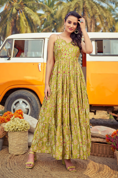 Stape Pattern Grorgeus Green Printed Western Gown