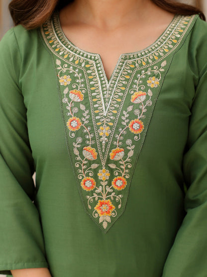 Stunning Mehedni Green Rayon Kurti Set