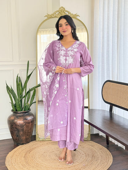 Charming Lavender Suit Set with Delicate White Floral Embroidery and Scalloped Dupatta