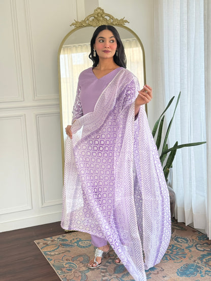 Soft Lavender Suit Set with Geometric Print Dupatta