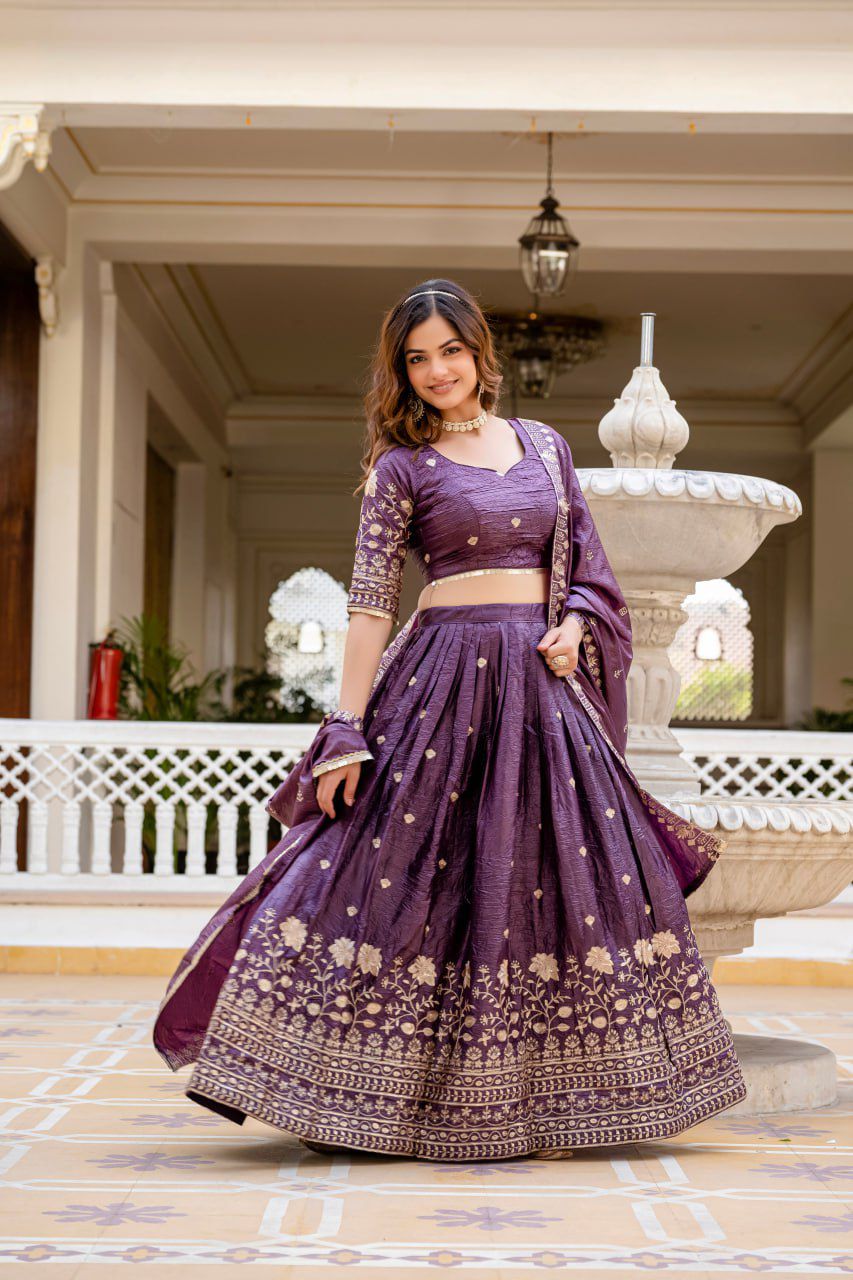 Luxury Designer Indian Lehengas & Ethnic Wear