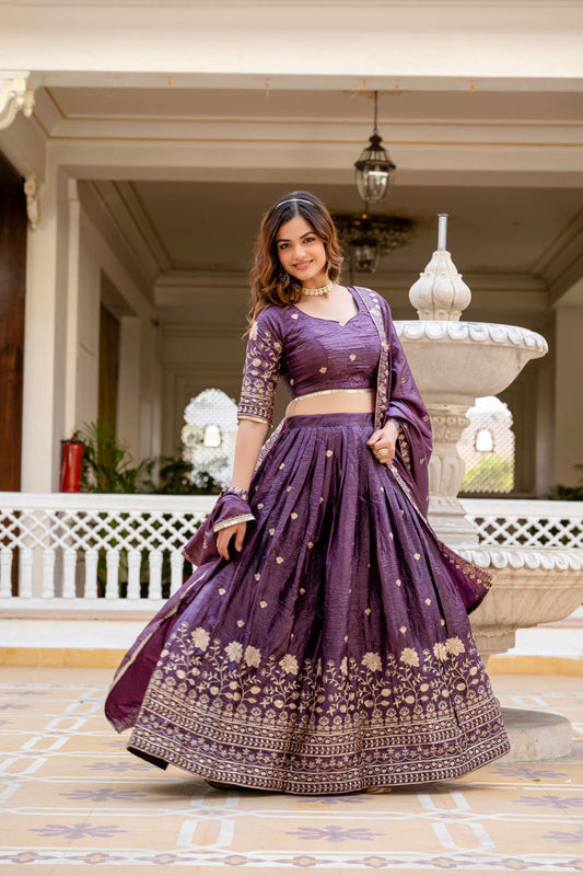 Luxury Designer Indian Lehengas & Ethnic Wear