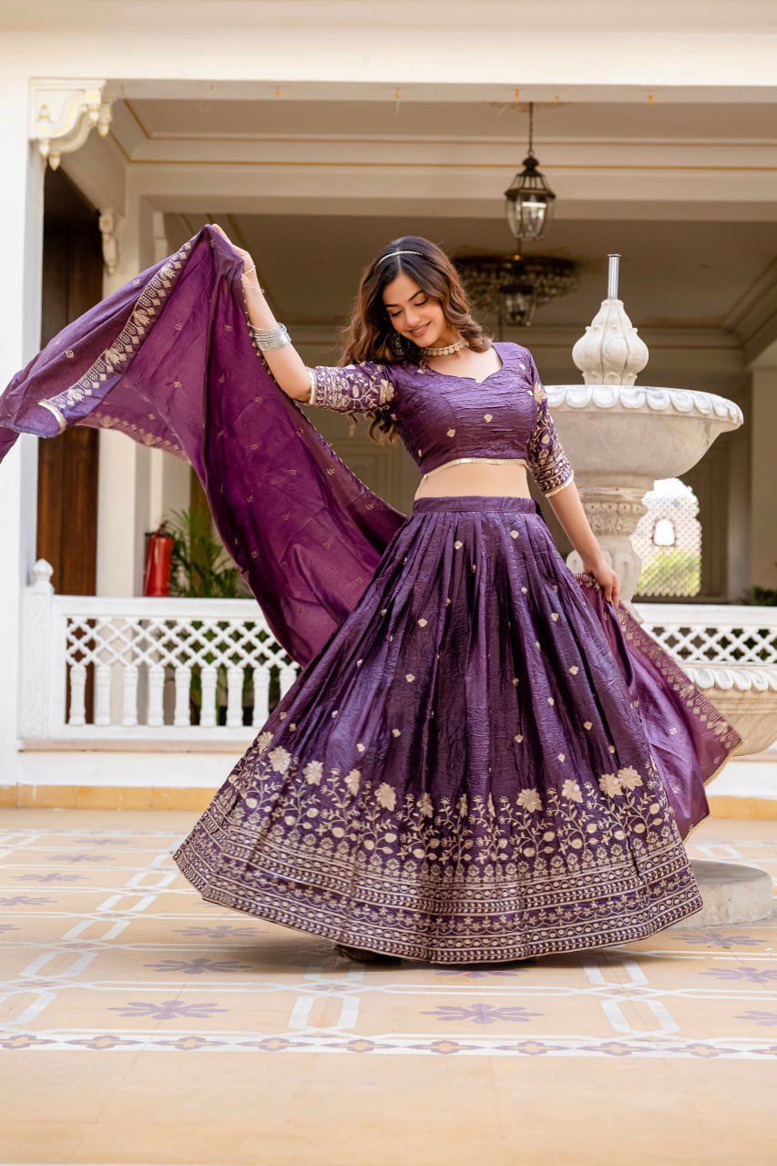 Luxury Designer Indian Lehengas & Ethnic Wear