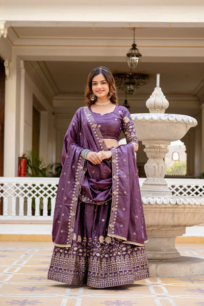 Luxury Designer Indian Lehengas & Ethnic Wear