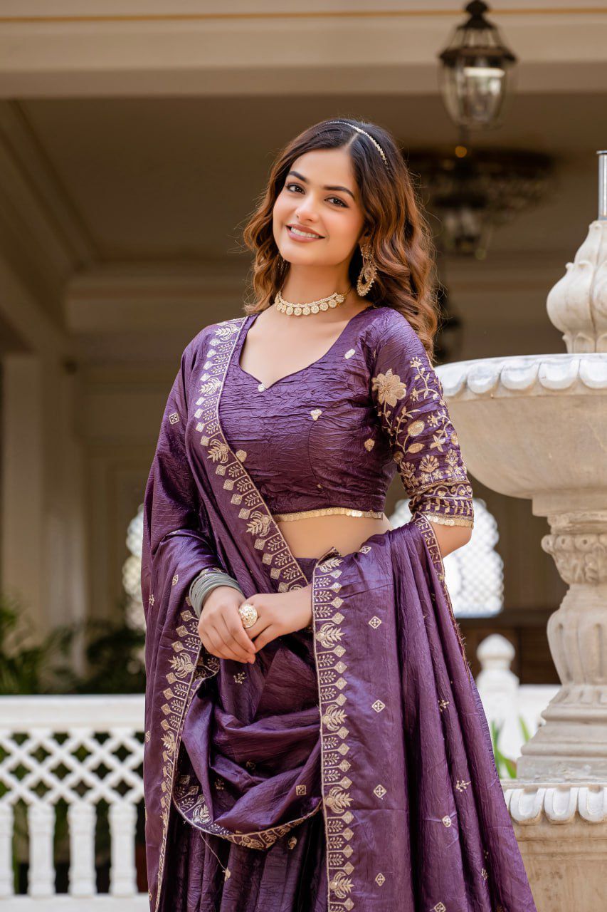 Luxury Designer Indian Lehengas & Ethnic Wear
