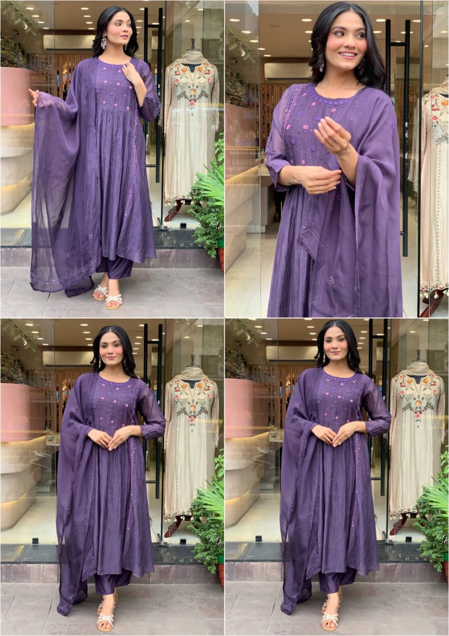Premium Embroidered Cotton Lavender Kurta Set For Ladies