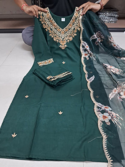 Green Cotton Casual Wear Kurti Pant Set