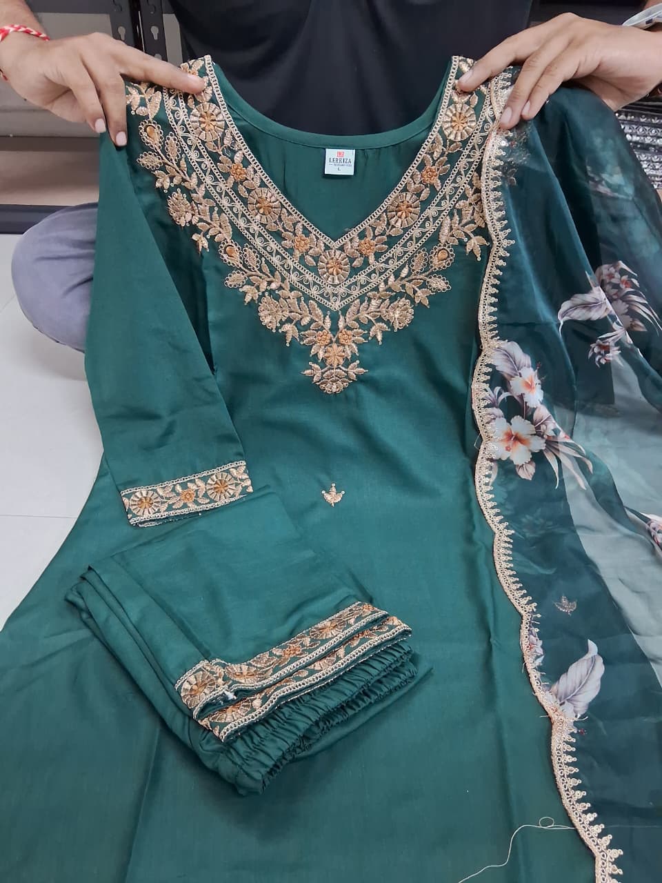 Green Cotton Casual Wear Kurti Pant Set