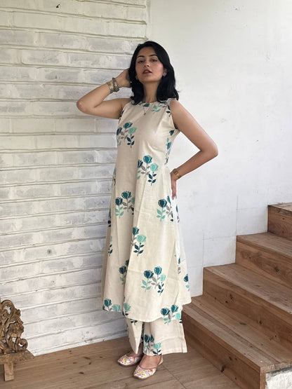 Beige Floral Print Cotton Sleeveless Kurta Set for Women