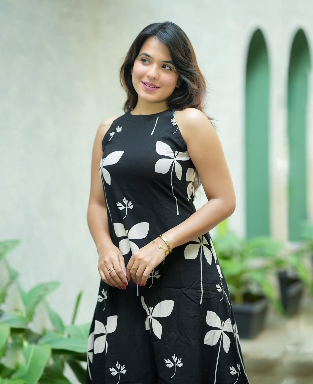 Black and White Leaf Print Cotton Kurta Set for Women