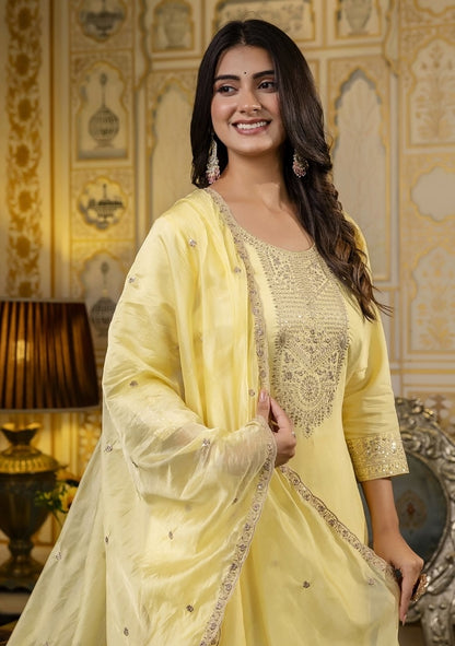 Stylish Summer Cotton Kurti Pant Set with Embroidered Detailing