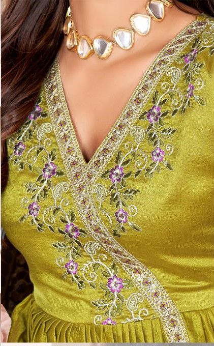 Green Vichitra Silk Embroidered Kurti Pant Set