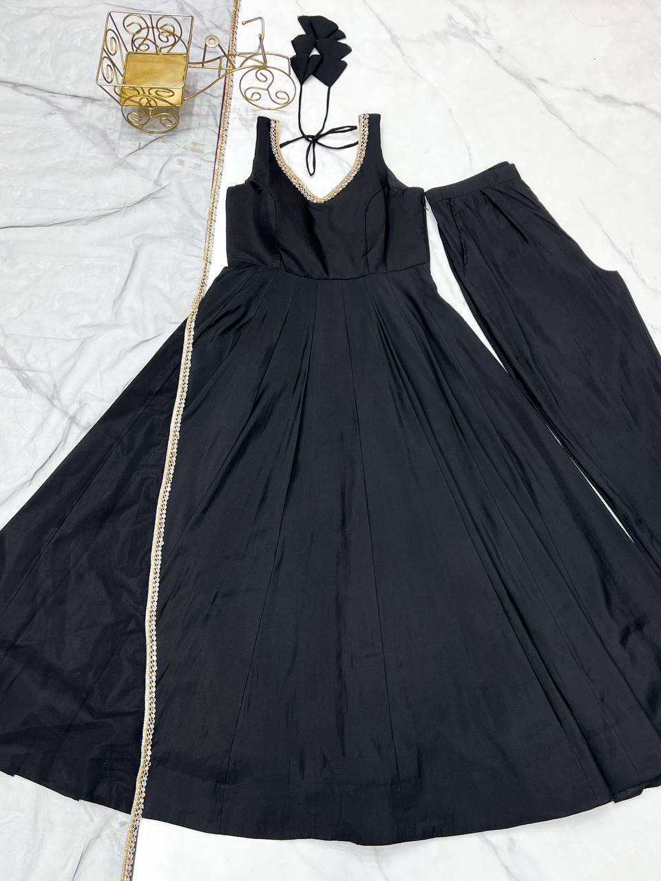 Elegent Fully Flair Black Anarkali Suit