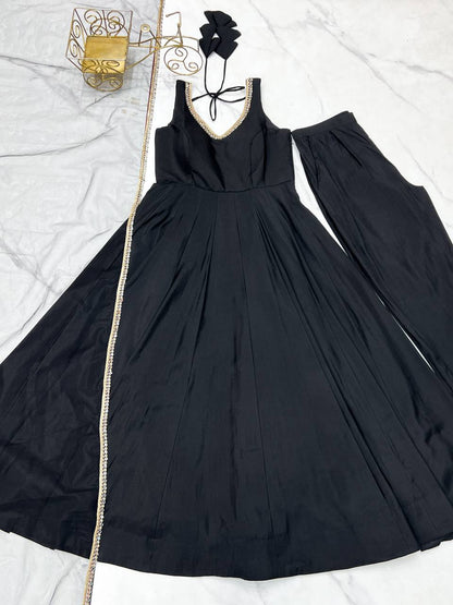 Elegent Fully Flair Black Anarkali Suit