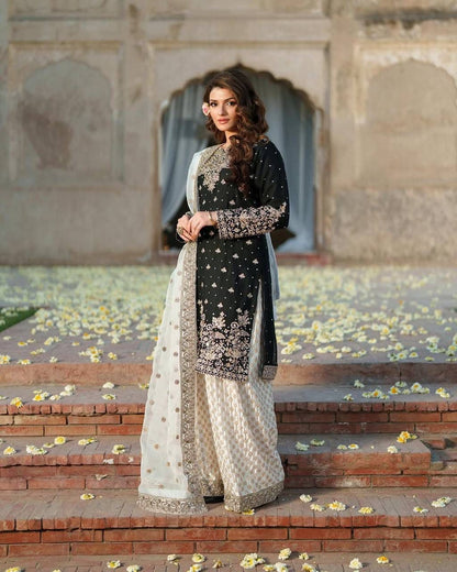 Elegent Chinon Silk Suit Set With Heavy Embroidery Work