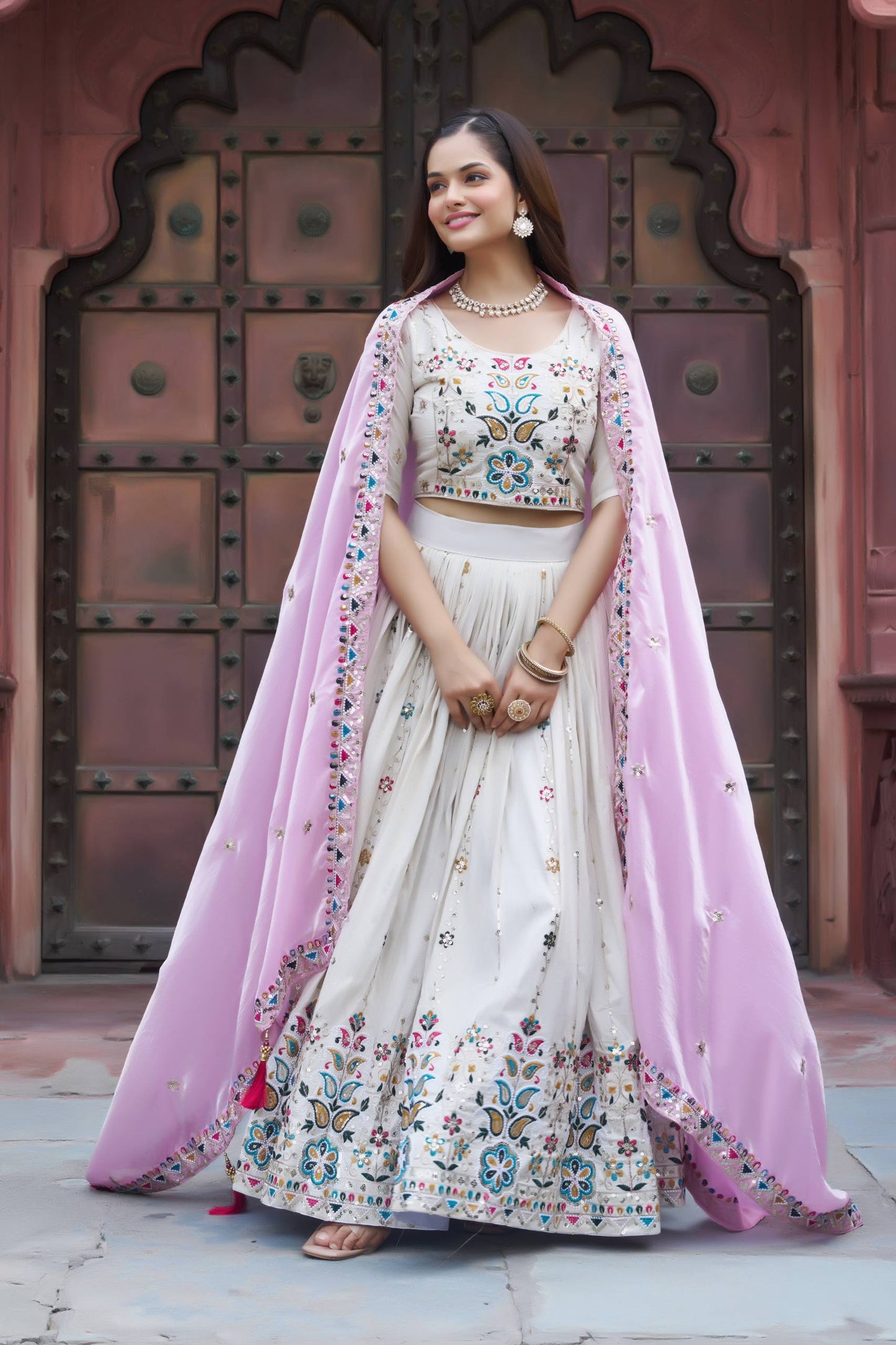 Elegent White Tissue Silk Lehenga With Pink Dupatta