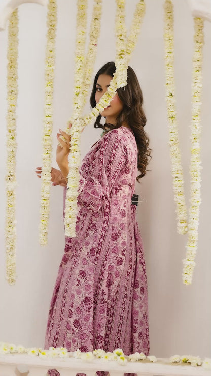 Pink Mul Cotton Kurti Pant Set With Neck Work