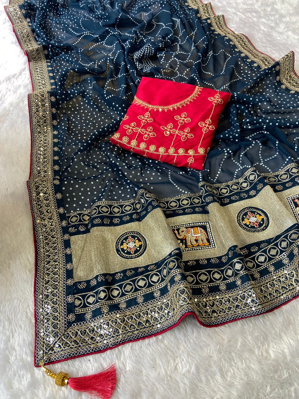 Rama Vichitra Silk Bandej Saree With Elegent Blouse